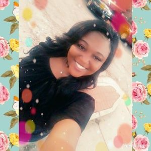 Meet your Posher, Danielle